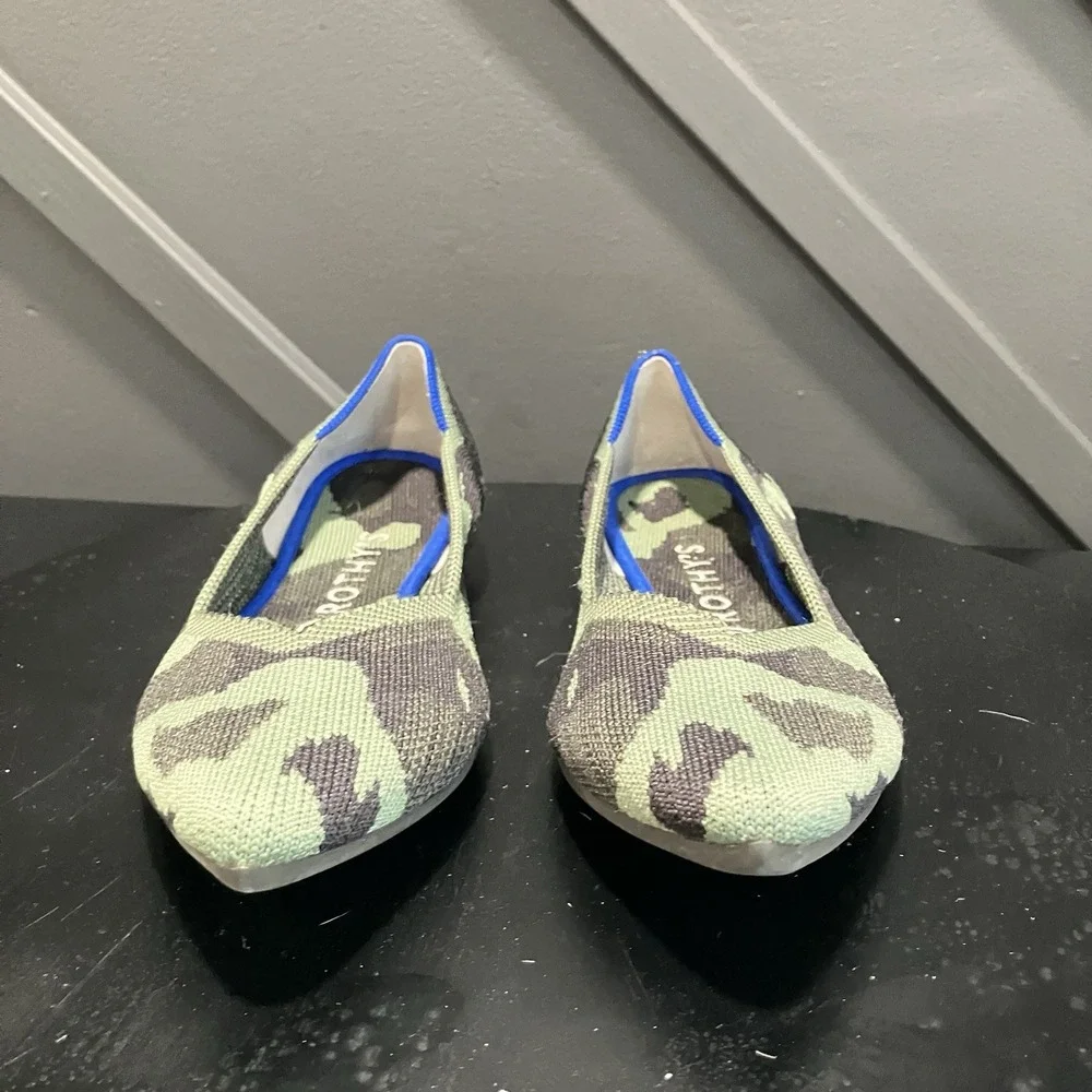 Rothys The Point Womens Sz 8.5 Green Camo Blue Trim Knit Ballet Flats Washable